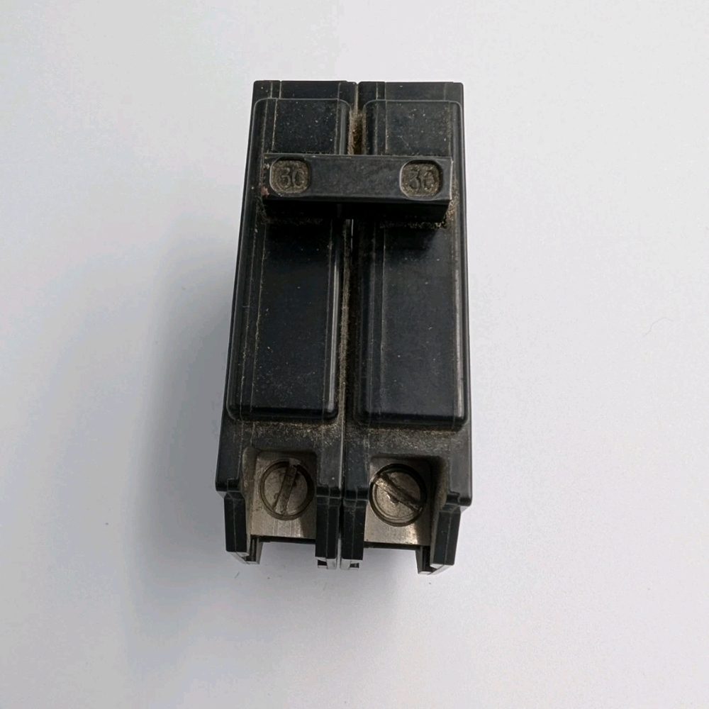 Commander Sylvania Circuit Breaker 30 Amp 2 Pole QBH.